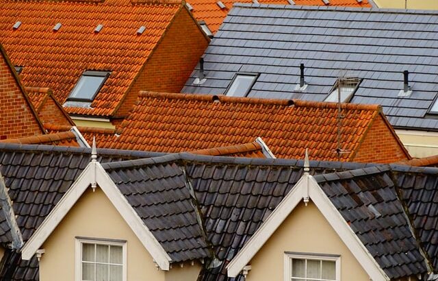 roofs on buildings